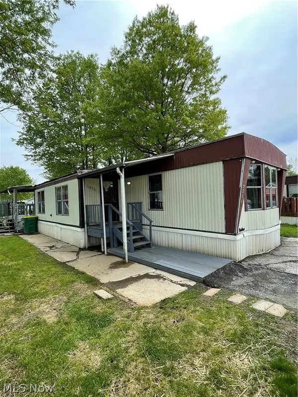 6411 Amanda Lane, Ravenna, OH 44266