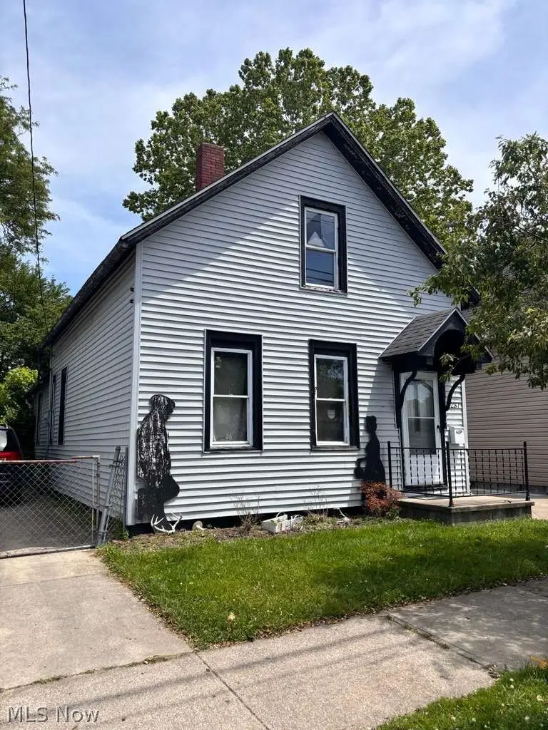 3237 W 30th Street, Cleveland, OH 44109 - #2