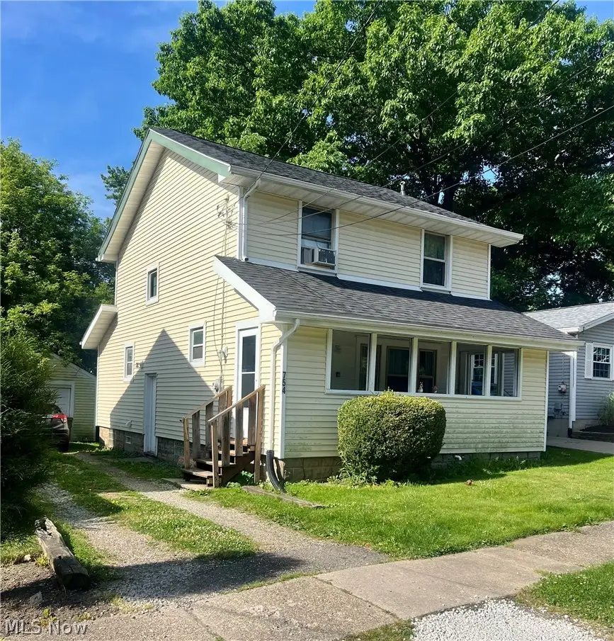 754 Arcadia Avenue, Cuyahoga Falls, OH 44221 - #1