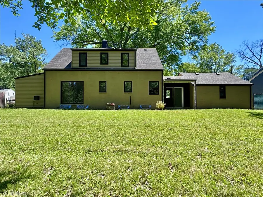 3642 Cascade Drive, Youngstown, OH 44511 - #3