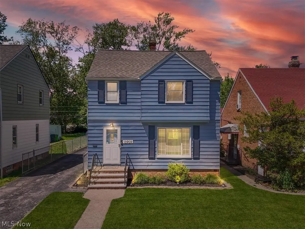 13909 Thraves Avenue, Garfield Heights, OH 44125 - #1