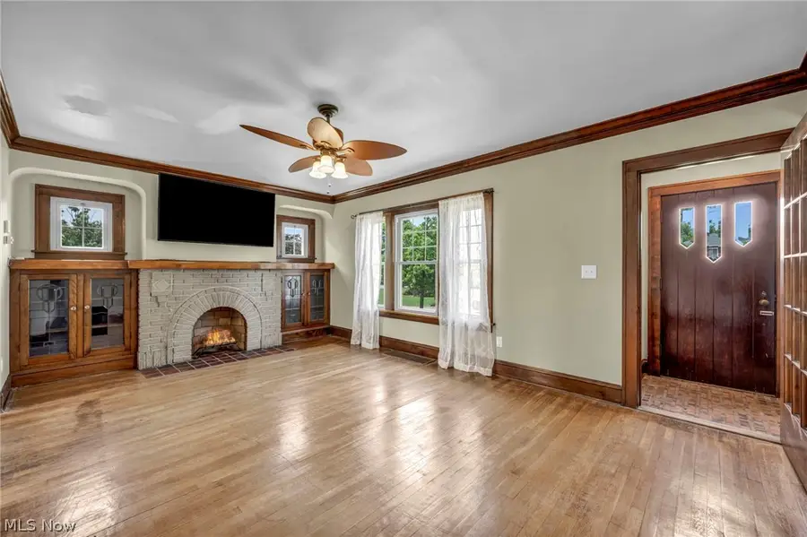 6193 N Canterbury Road, Parma, OH 44129 - #3