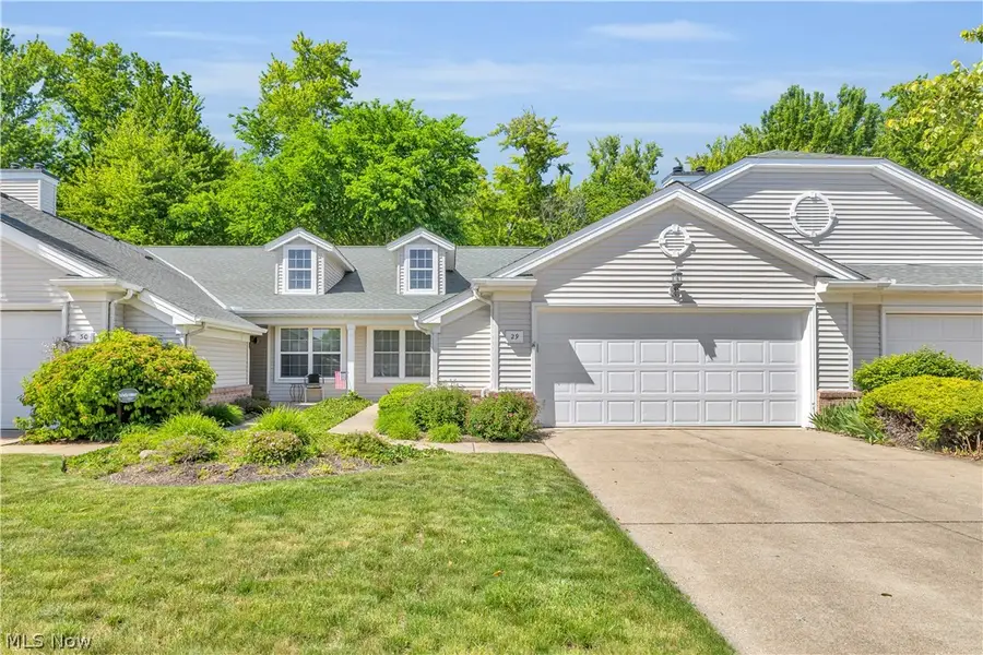 29 Community Drive, Avon Lake, OH 44012 - #2
