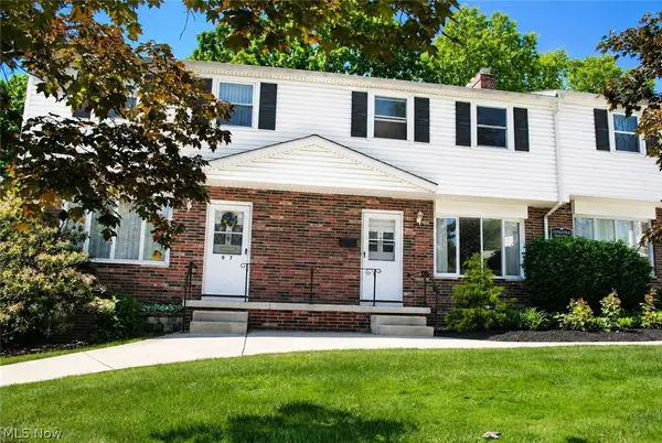 6484 State Road #D8, Parma, OH 44134