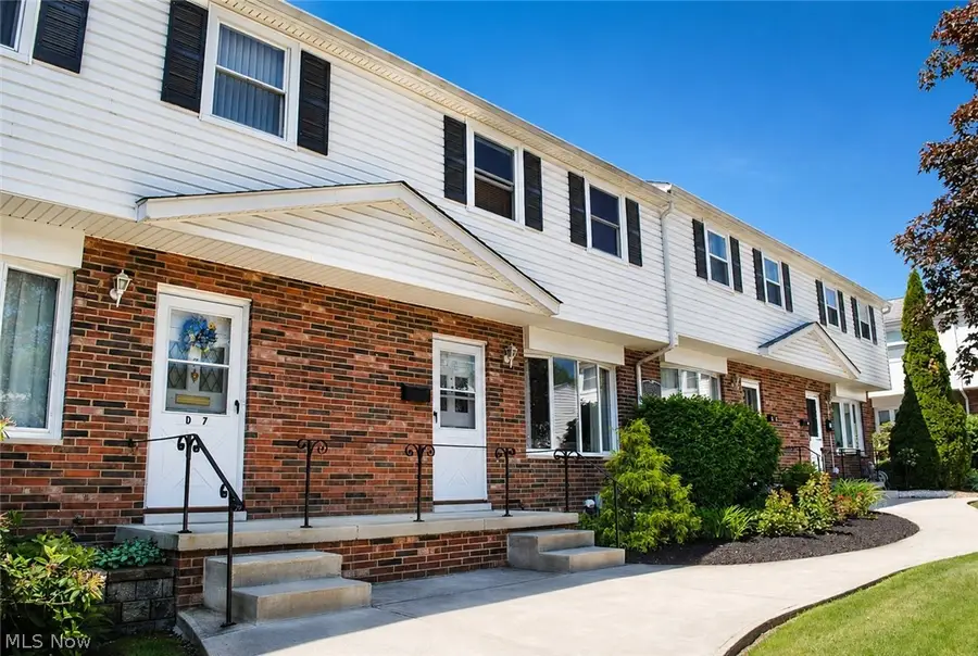 6484 State Road #D8, Parma, OH 44134 - #2