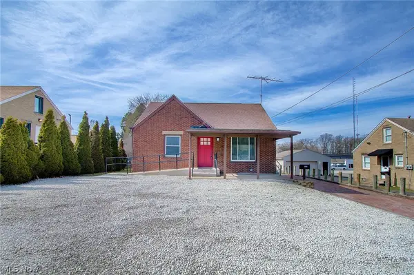 1933 Whipple Nw Avenue, Canton, OH 44708