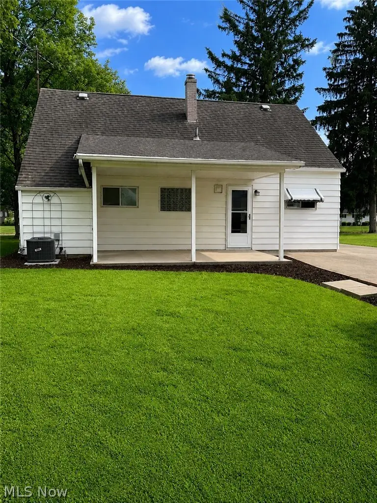 4130 Woodmere Drive, Austintown, OH 44515 - #3