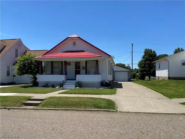 458 S Goodrich Street, Newcomerstown, OH 43832