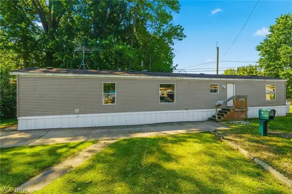 3354 Hilton Nw Street #4, Massillon, OH 44646