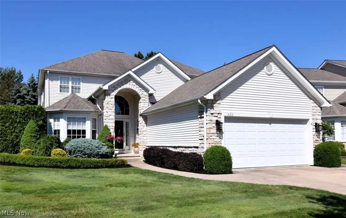 420 E Glengary Circle, Highland Heights, OH 44143 - #1