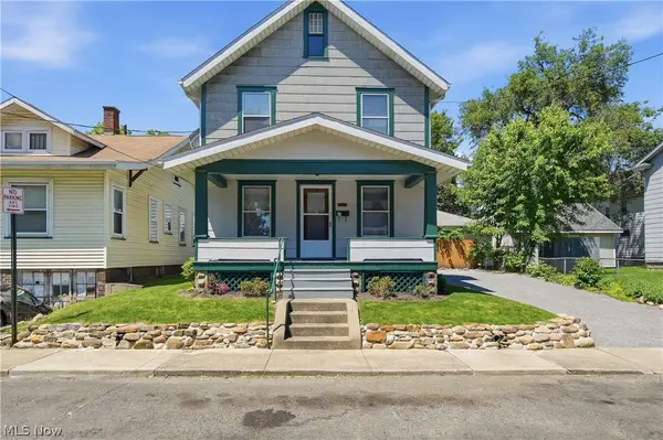 2613 Crown Nw Place, Canton, OH 44708