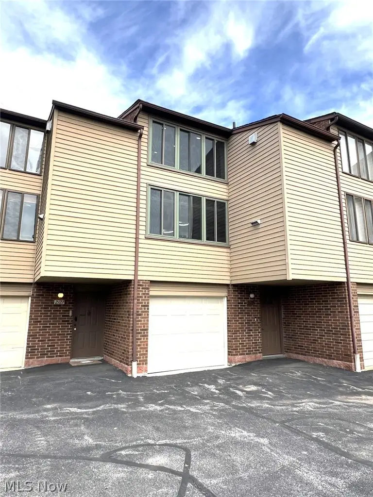 2129 Penguin Avenue, Akron, OH 44319 - #1