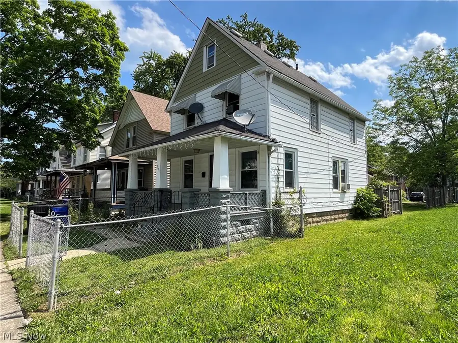 2135 W 96th Street, Cleveland, OH 44102 - #3