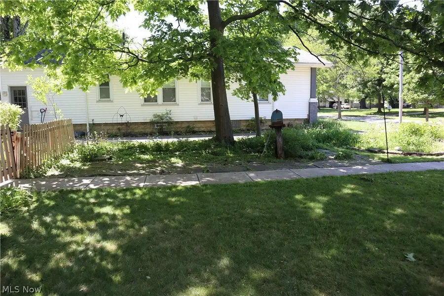 3878 Parkdale Road, Cleveland Heights, OH 44121 - #3