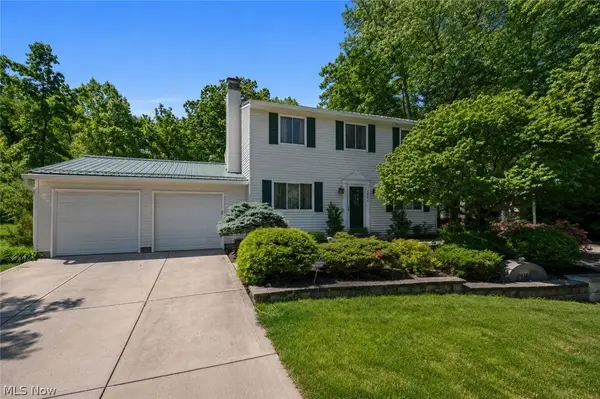 9481 Yorkview Drive, North Royalton, OH 44133