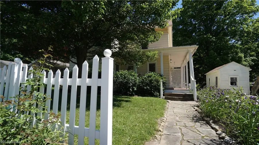 81 W Marion Street, Doylestown, OH 44230 - #3