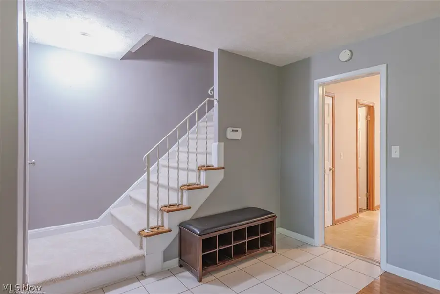 5018 Hartley Drive, Lyndhurst, OH 44124 - #3