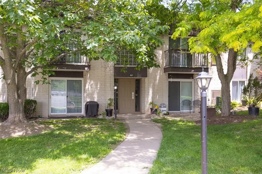 8507 N Akins #102, North Royalton, OH 44133 - #3