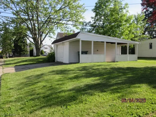15626 Edgewood Avenue, Maple Heights, OH 44137 - #3
