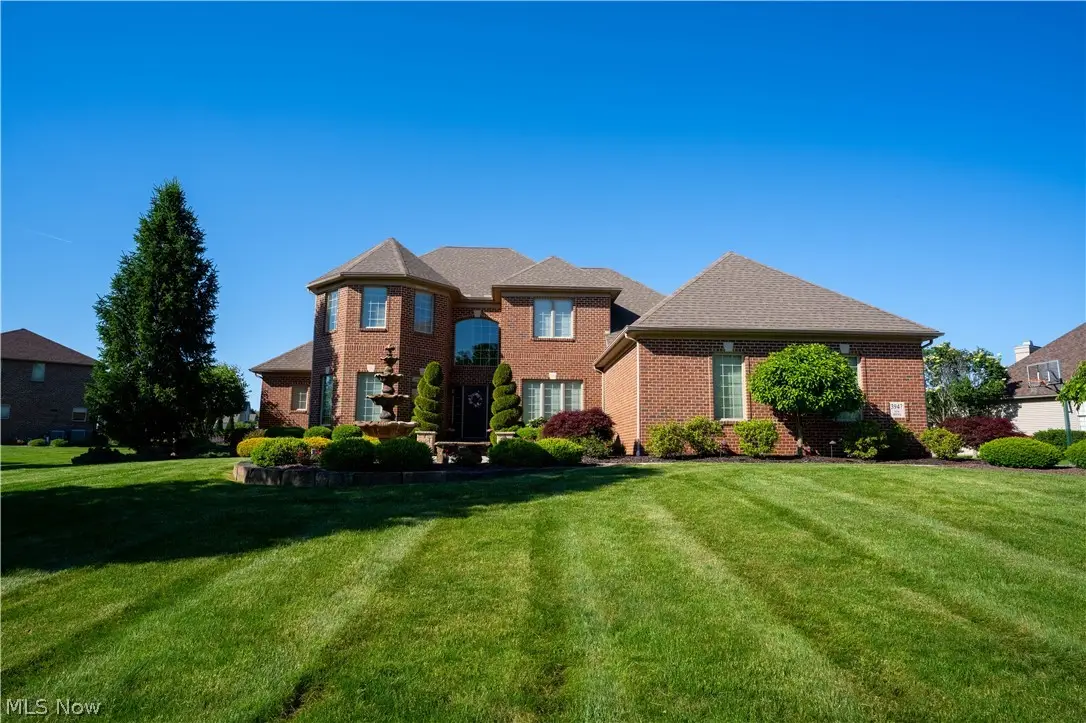 3947 Via Siena, Poland, OH 44514 - #1