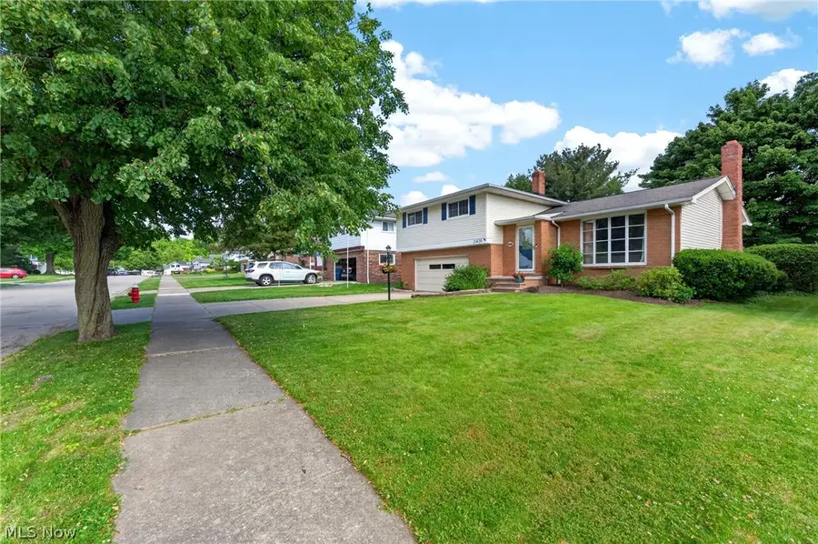 21439 Ellen Drive, Fairview Park, OH 44126 - #3