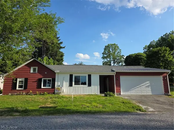446 N Middle Street, Columbiana, OH 44408