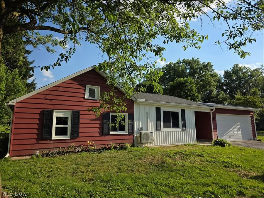446 N Middle Street, Columbiana, OH 44408 - #2