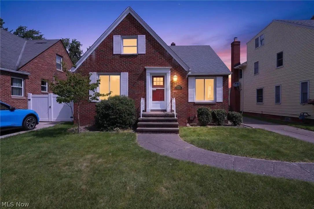 8020 Whitehaven Drive, Parma, OH 44129 - #1