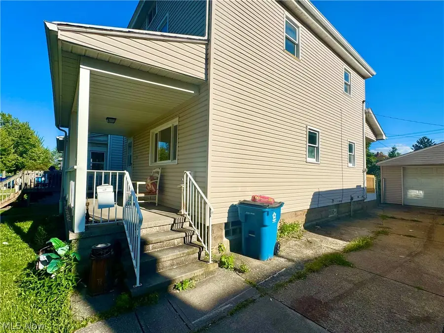 2044 E 29th Street, Lorain, OH 44055 - #2