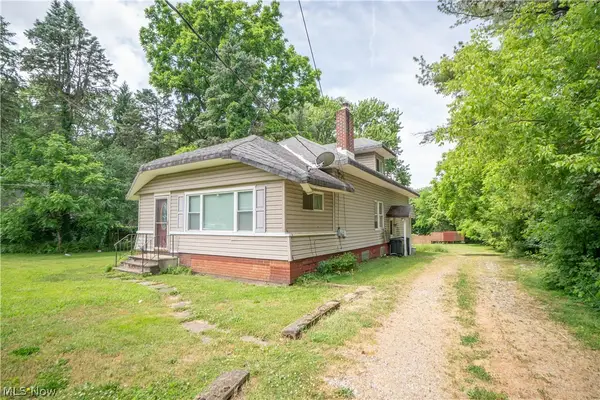 522 Massillon Road, Akron, OH 44306