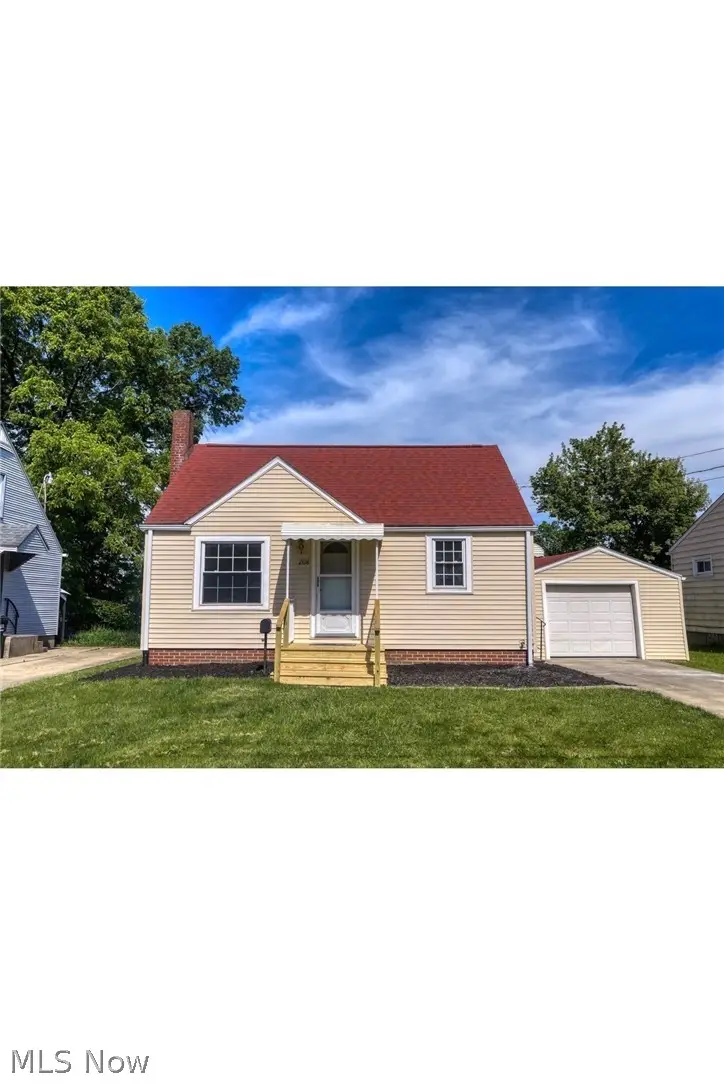 208 Kolpwood Nw Avenue, Massillon, OH 44646 - #1