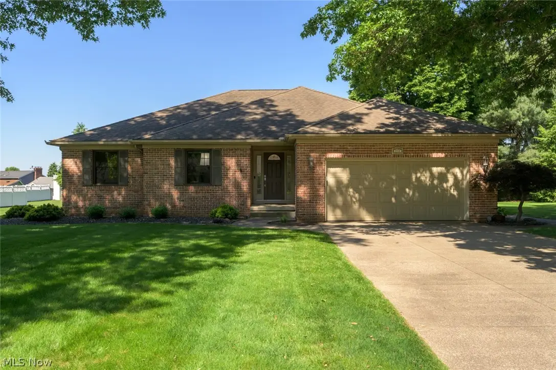 238 Shenandoah Boulevard, Barberton, OH 44203 - #1