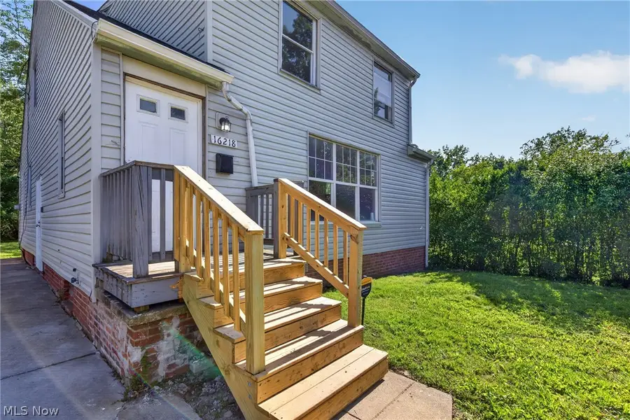 16218 Telfair Avenue, Cleveland, OH 44128 - #3