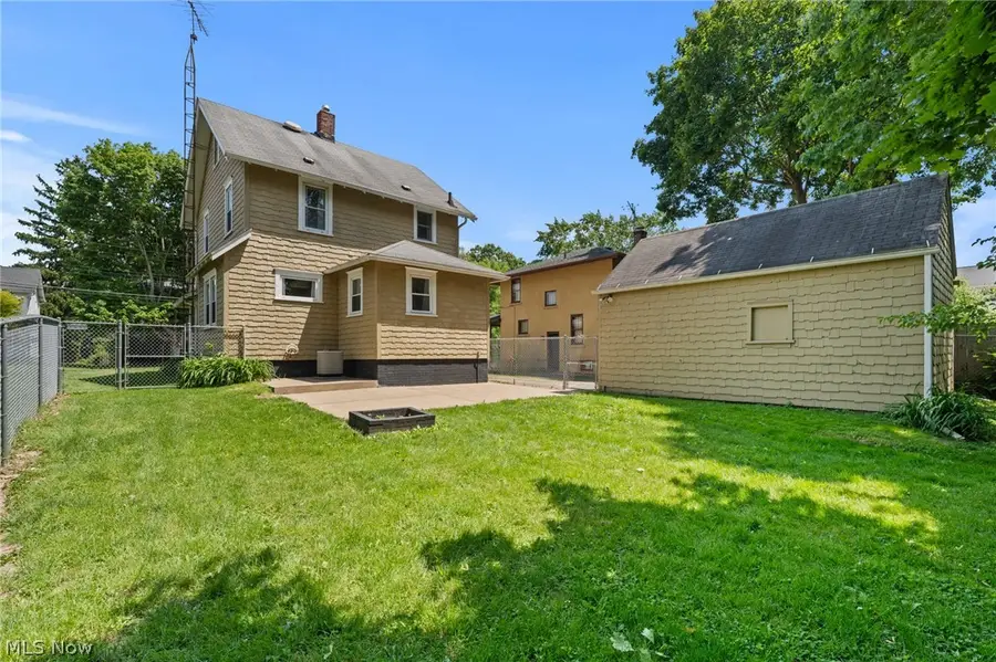 429 Werstler Nw Avenue, North Canton, OH 44720 - #3