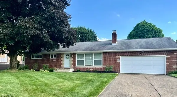 811 Sandy Ne Avenue, Massillon, OH 44646