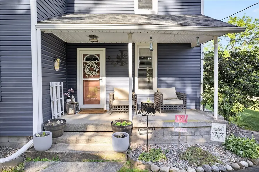 936 32nd Nw Street, Massillon, OH 44647 - #3