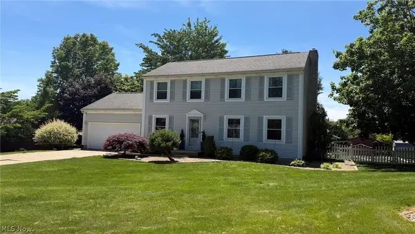 2394 Sesame Nw Street, Mogadore, OH 44260
