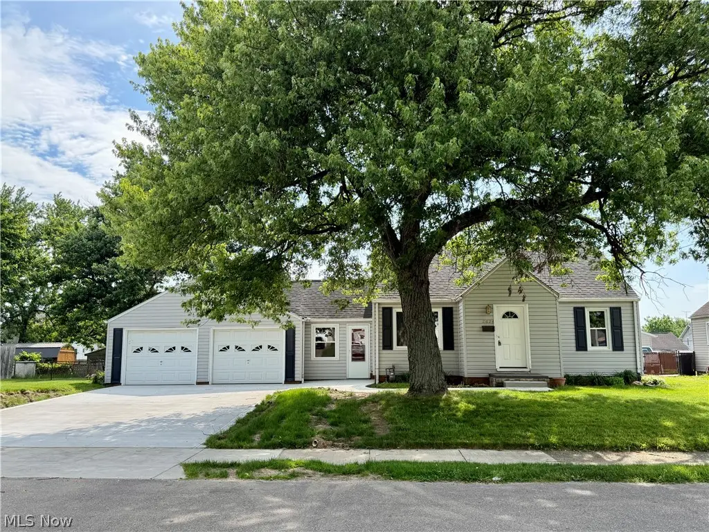 2624 Ellis Ne Avenue, Canton, OH 44705 - #1