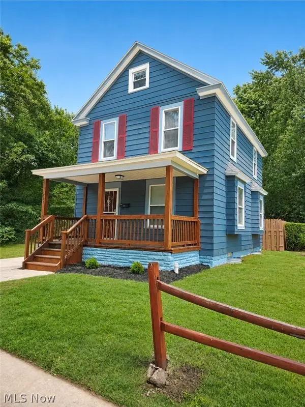 1005 Raymond Street, Akron, OH 44307