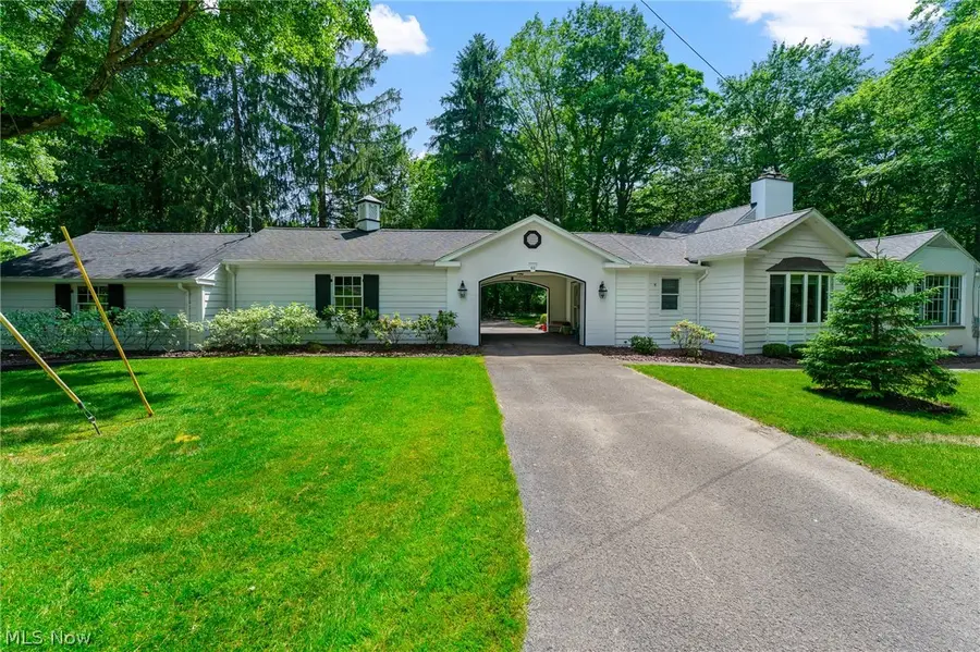 40 Redfern Drive, Youngstown, OH 44505 - #2