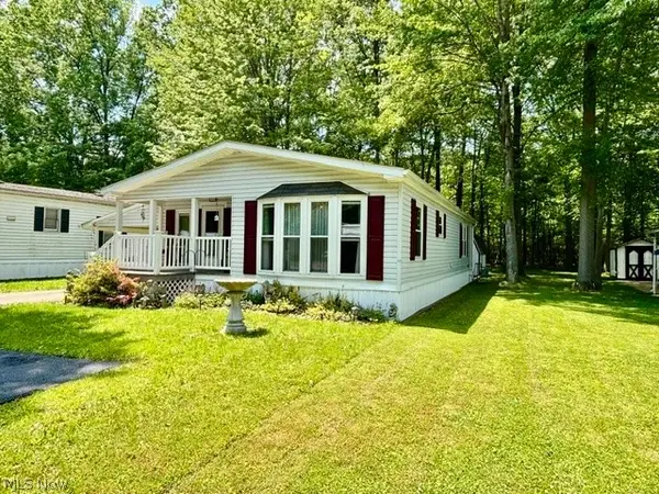 122 Northgate Ne Drive, Warren, OH 44484