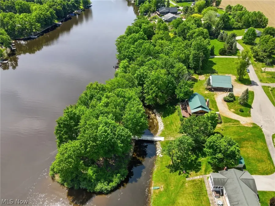 1068 Evening Star Drive, Roaming Shores, OH 44085 - #3