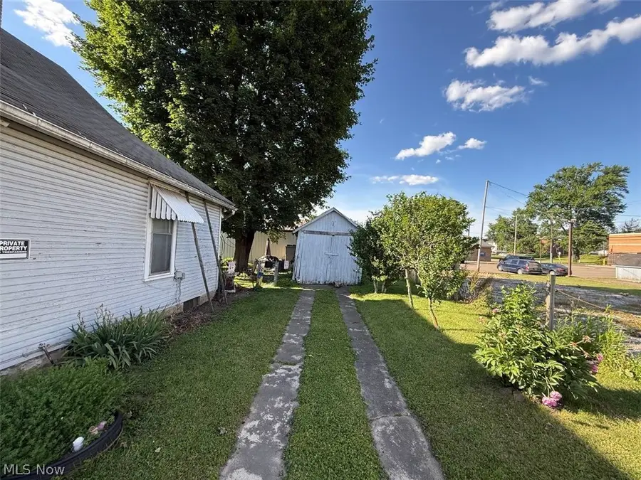 104 Chestnut Street, Coshocton, OH 43812 - #3