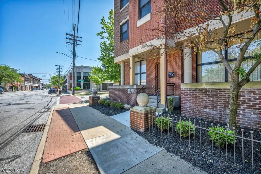 11901 Detroit Avenue, Lakewood, OH 44107 - #3