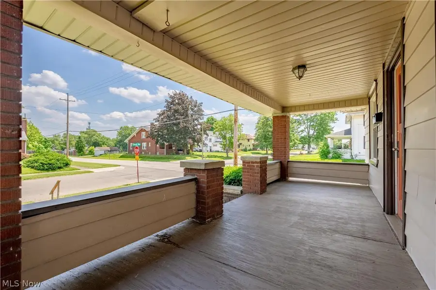 2245 Shunk Avenue, Alliance, OH 44601 - #2