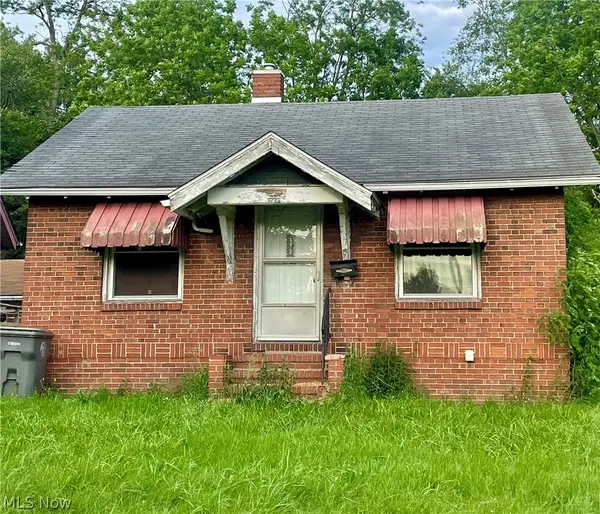 1725 Bentley Avenue, Youngstown, OH 44505