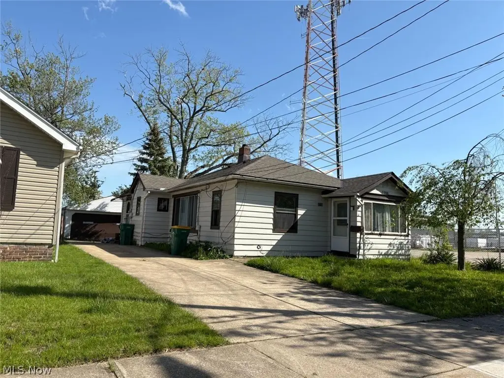 5733 Longwood Avenue, Maple Heights, OH 44137 - #1