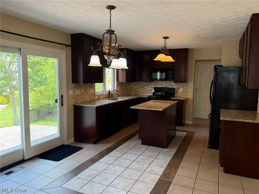 421 Windham Court, Broadview Heights, OH 44147 - #2
