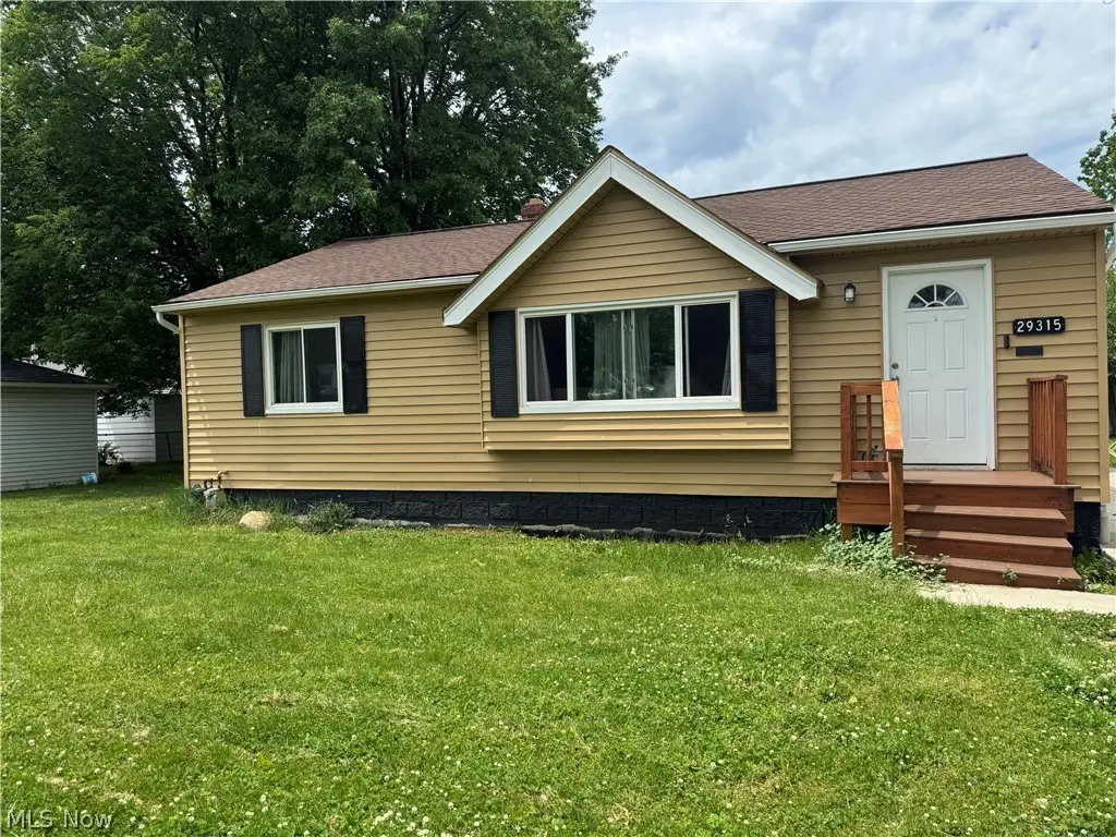 29315 Fairway Boulevard, Willowick, OH 44095 - #1