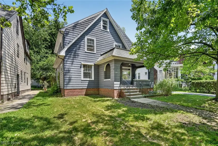 927 Englewood Road, Cleveland Heights, OH 44121 - #2
